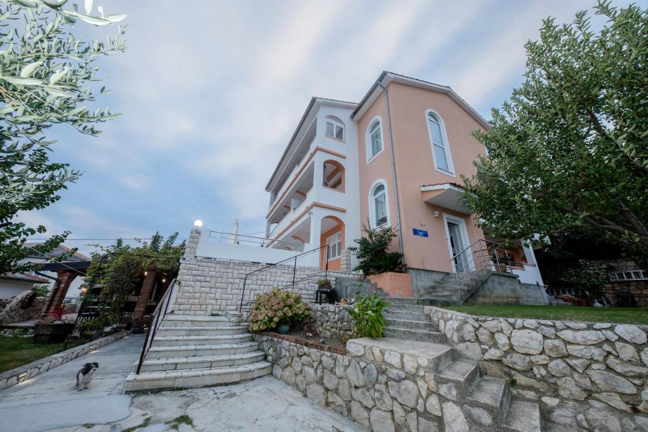 Apartments And Rooms Bolero Rab Town Exterior photo