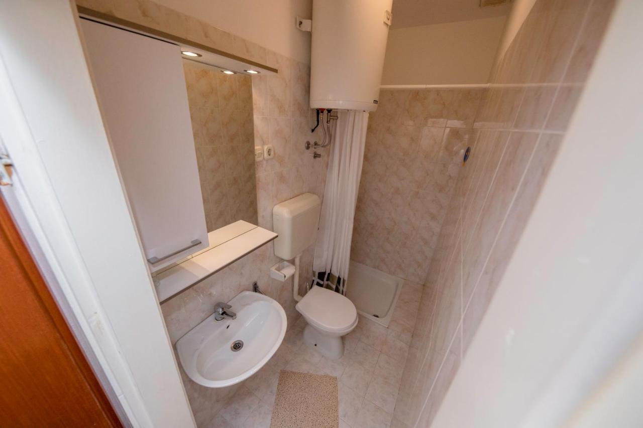 Apartments And Rooms Bolero Rab Town Exterior photo