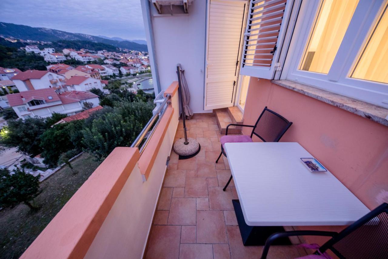 Apartments And Rooms Bolero Rab Town Exterior photo