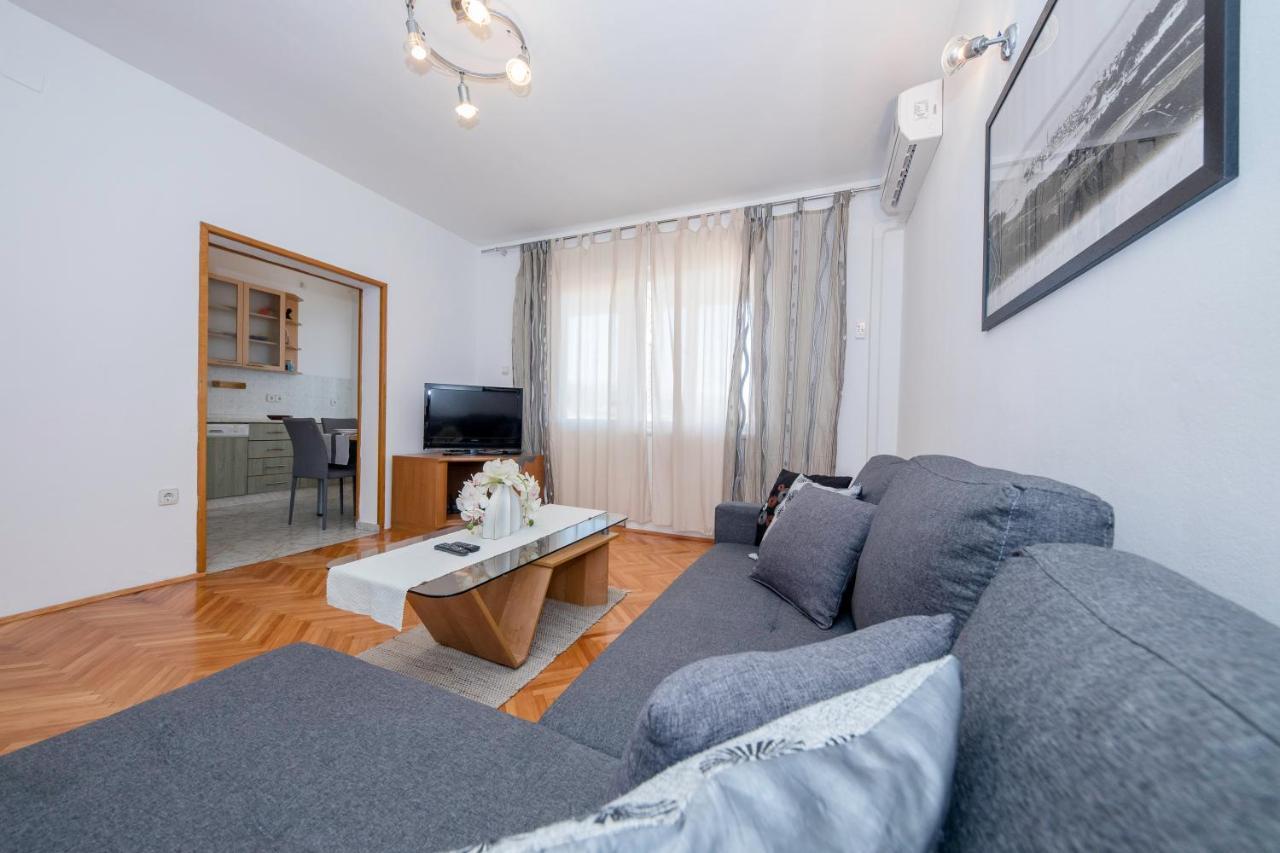 Apartments And Rooms Bolero Rab Town Exterior photo